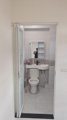 王浩宇 - 廁所折疊門