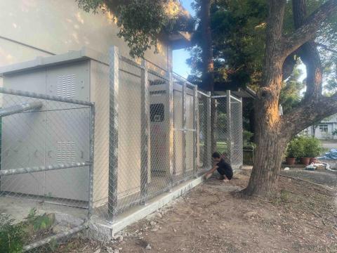 承蓁工程行.圍籬工程 - 客製化-電箱-不鏽鋼鋼構，菱型網圍籬