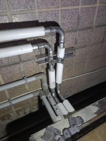 志榮 - 表前表後pvc管更改白鐵壓接水管工程