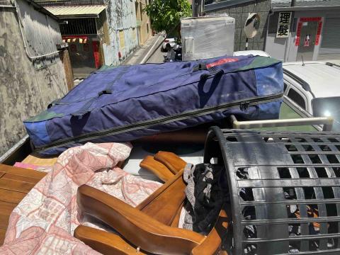 冠珵 - 疊好疊滿 差一兩樣 就別讓客戶多花半車的錢了 誰賺錢都不容易