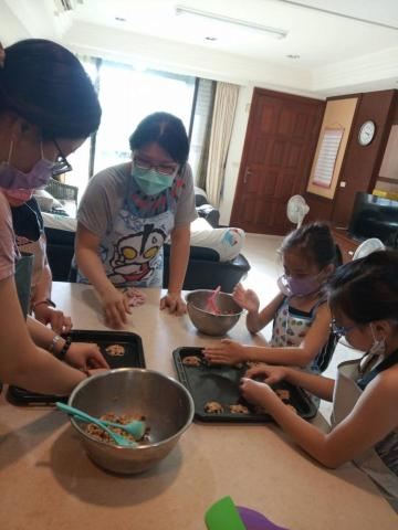 Maggie - 烘培教學-香蕉燕麥五穀餅