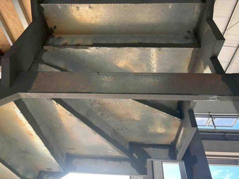 宏品不鏽鋼鐵工廠 - 樓梯結構穩固、品質保證