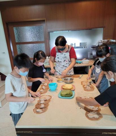 Maggie - 烘培教學-手作毛巾蛋糕卷