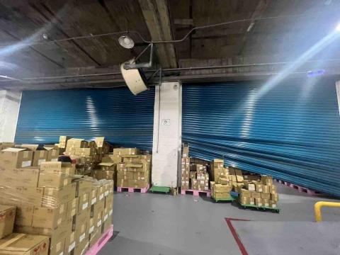 「鐵捲門異常」專業維修《添發》 - 門片脫軌處理