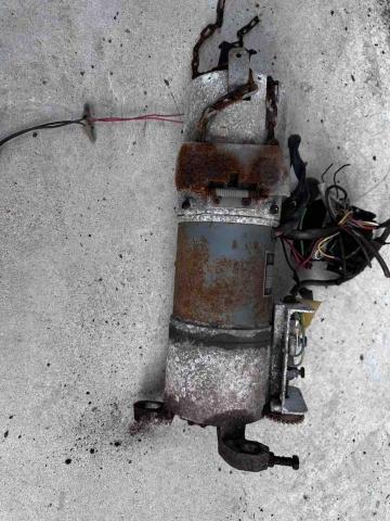 「鐵捲門異常」專業維修《添發》 - 更換老舊馬達