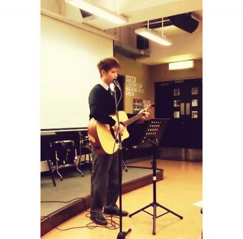 譚先生 - 吉他