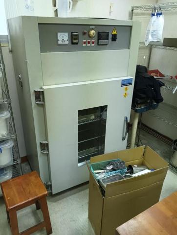 一級棒搬家 - 生技公司儀器搬遷