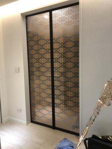 陳建村 - 衣櫃玻璃門裝飾改色