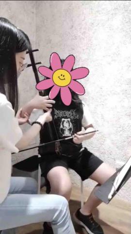 林怡君 二胡/鋼琴/樂理教學 - 