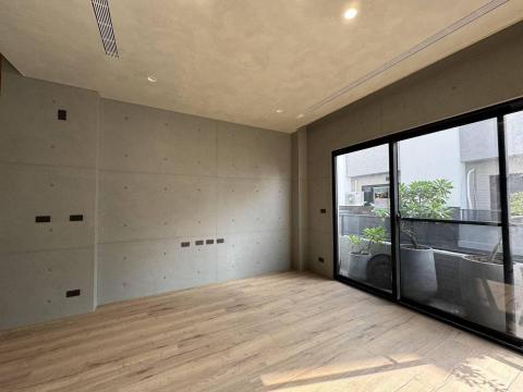 立竑清水模塗裝工程 - 