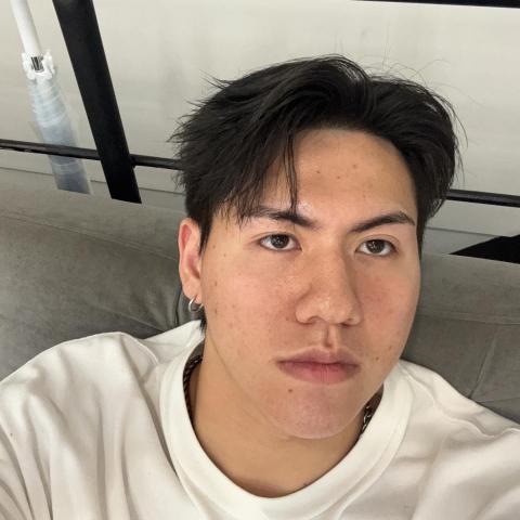 提供美髮服務的專家黃丞駿