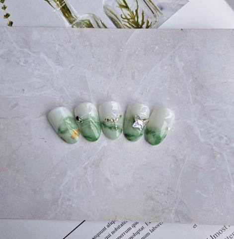 Nailqoo - 綠翡翠暈染碎鑽