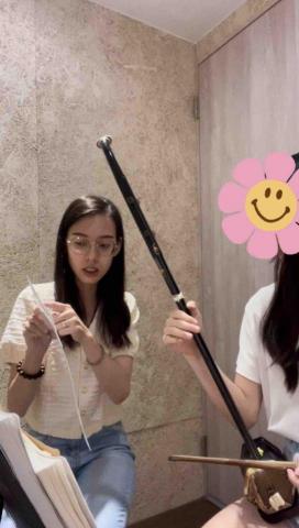 林怡君 二胡/鋼琴/樂理教學 - 