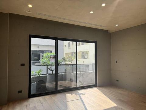 立竑清水模塗裝工程 - 