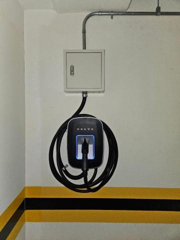 超馳電力系統 - 