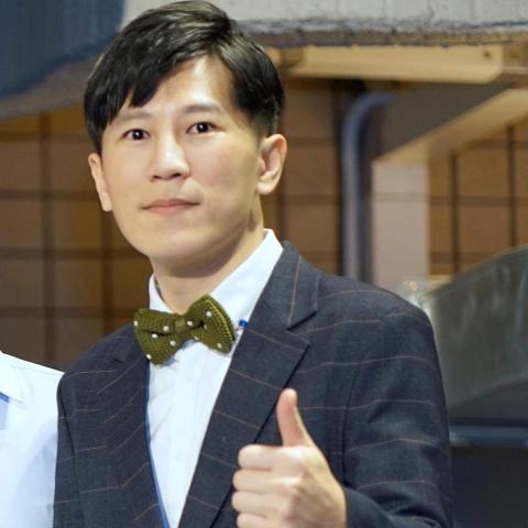 提供北投高中服務的專家王老師 專業數理家教