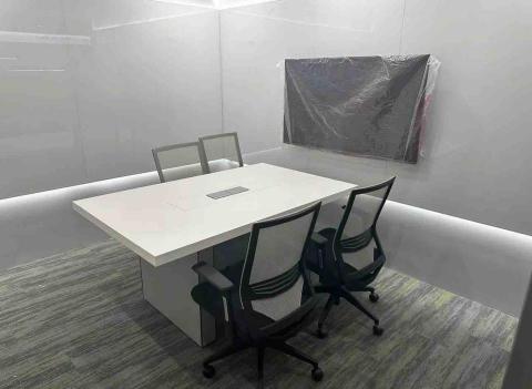 陳一丁 - 中型會議室