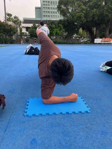 國考術科教練-阿元 - 國考術科班訓練