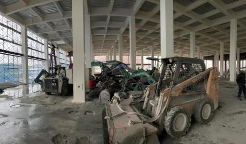 星賜拆除工程 - 科技廠指定萬坪（特殊工法）EPOXY地坪刨除工程