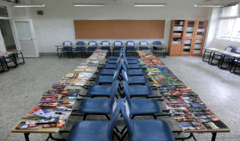 演淳 - 教師本人創建的英語閱讀教室 書籍難易度由小學至美國成人閱讀程度皆有 本課程配合文法、單字教授效果卓著， 同時跳說傳統單一教師講授的限制，深受學生喜愛。