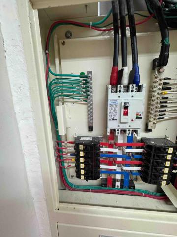 楷元水電 - 配電盤配線