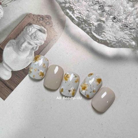 All Beauty｜中壢複合式美學空間・皮膚管理・熱蠟除毛 -  美甲