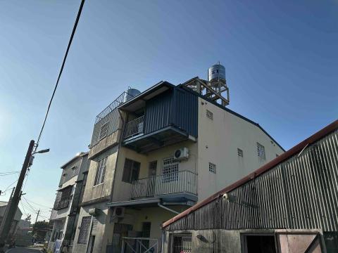 洪政凱（扛）鋼益企業社 - 延伸鐵皮