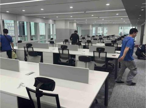 陳一丁 - 開放辦公室