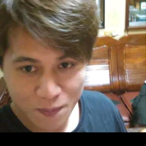 提供浴櫃組服務的專家蔡浴暘