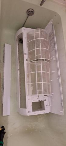 行淨冷氣清洗工作室 - 清洗前