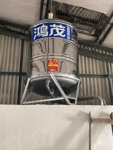 打工仔 - 水塔汰換
