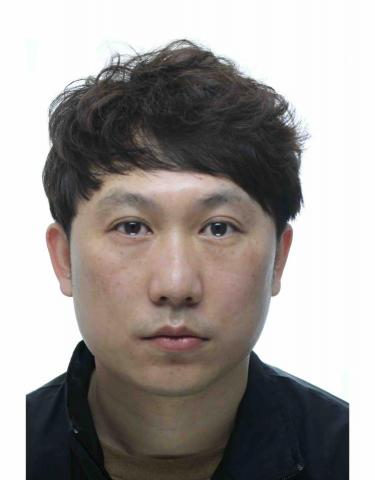 提供乾洗髮服務的專家邱重乾