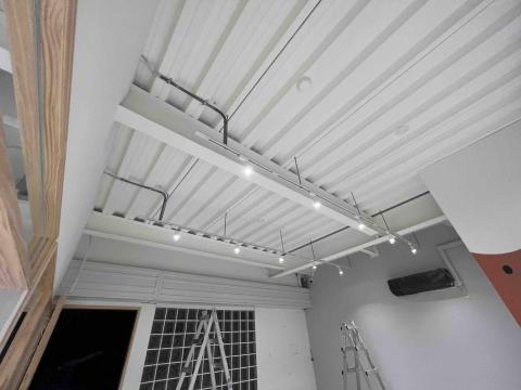 宗麒水電工程行 - 店面工業風配置