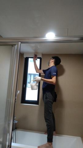 王先生 - 浴室天花板油漆修補