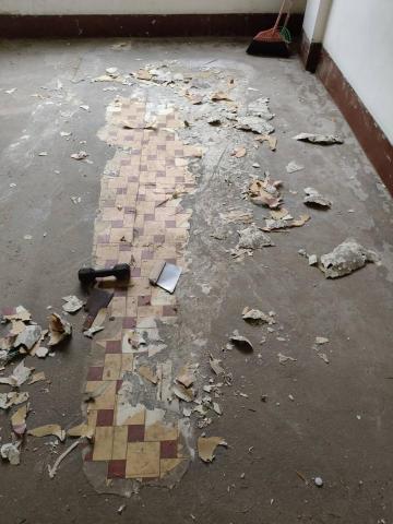 金順利工程行 - 塑膠地板刮除