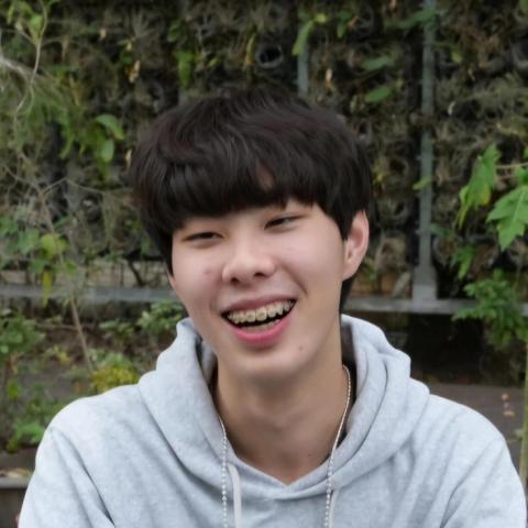 提供應徵服務的專家巫冠毅