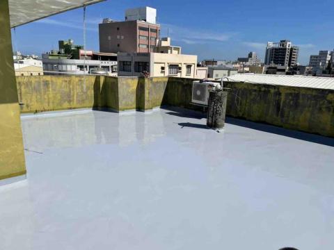 泓宇工程實業社 - 屋頂PU防水（中塗