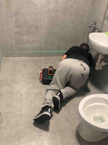 51磁磚工程 - 偽水泥地板重新貼磚