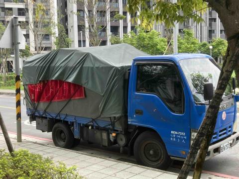 提供托運服務的專家李孟軒