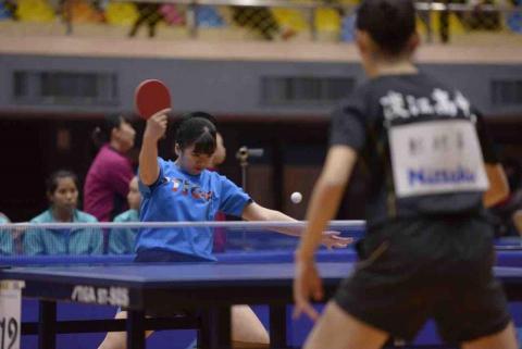 提供桌球服務的專家徐子媛