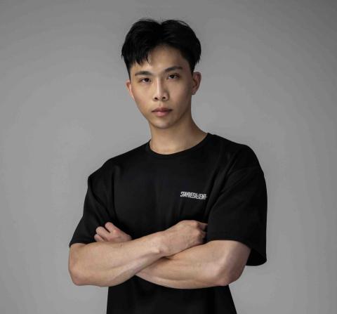 提供中壢運動中心服務的專家張廷諺/中壢健身教練/平鎮健身教練