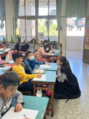 曾詩邗 - 國小實習