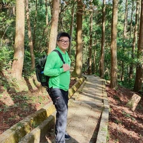 提供地毯服務的專家蔣