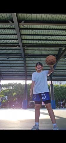 張雅晴 - 平常日會在公園切磋聯繫