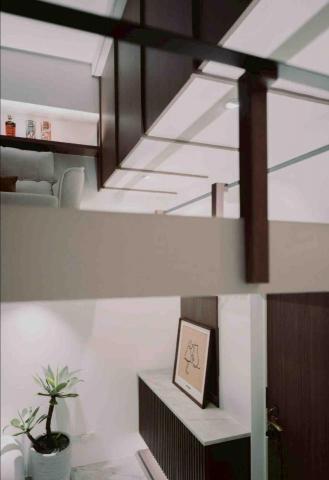 潔光集團. 概念空間設計 - 雙人儀式感 · 現代微型奢宅，極致空間共舞」  

牆面變形術｜小宅裡的伴侶質感生活