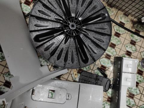 戴加奇 - 洗衣機配件清洗後 戴加奇 - 洗衣機配件清洗後