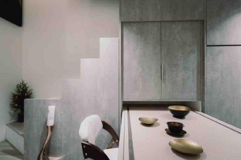 潔光集團. 概念空間設計 - 獨享儀式感！微型奢華餐寓，極致空間美學

單身套房與用餐場景結合，強調「一人食光」的精緻空間利用