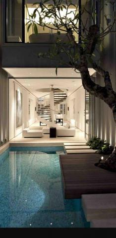 潔光集團. 概念空間設計 - 「流動感建築語彙」結合「五感療癒元素」

旋梯與流水共舞的隱世豪邸