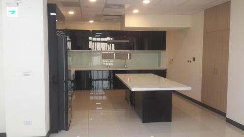 林志仁 - 廚具＆餐吧