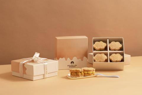 劉穆青 - 更多作品請洽/ 
web: https://glitchphotography.myportfolio.com/
linktree: linktr.ee/glitch_photography_studio